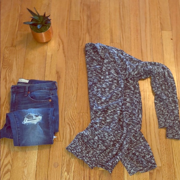 Old Navy Cardigan - Picture 2 of 6